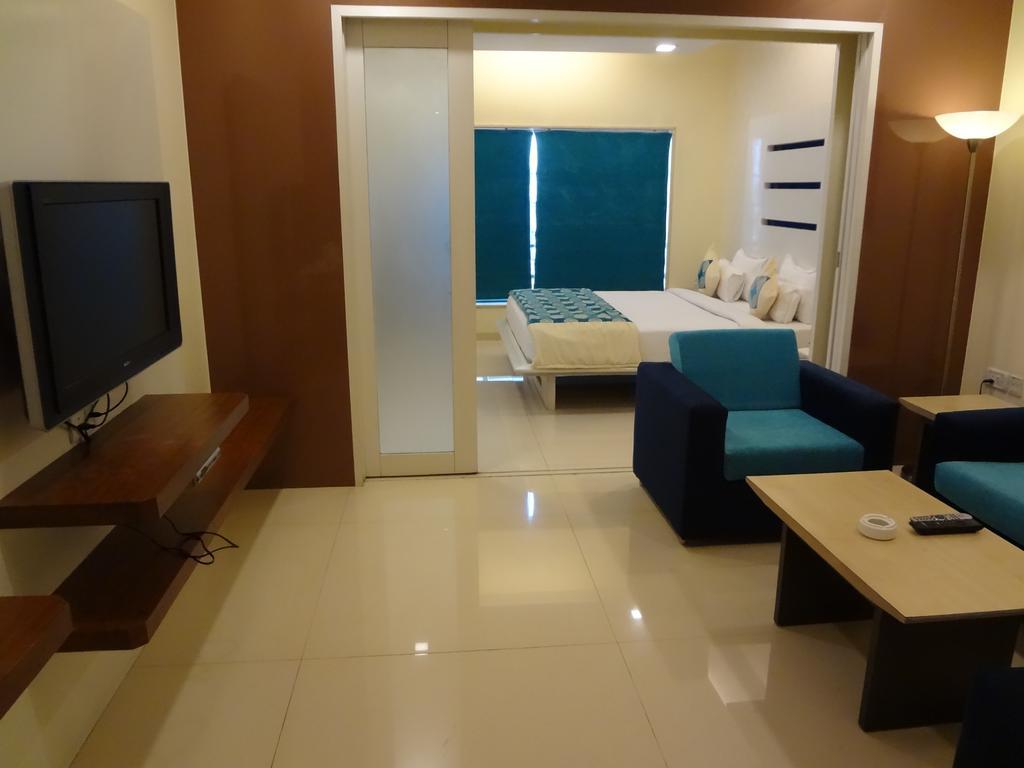 United 21 - Thane Habitación foto