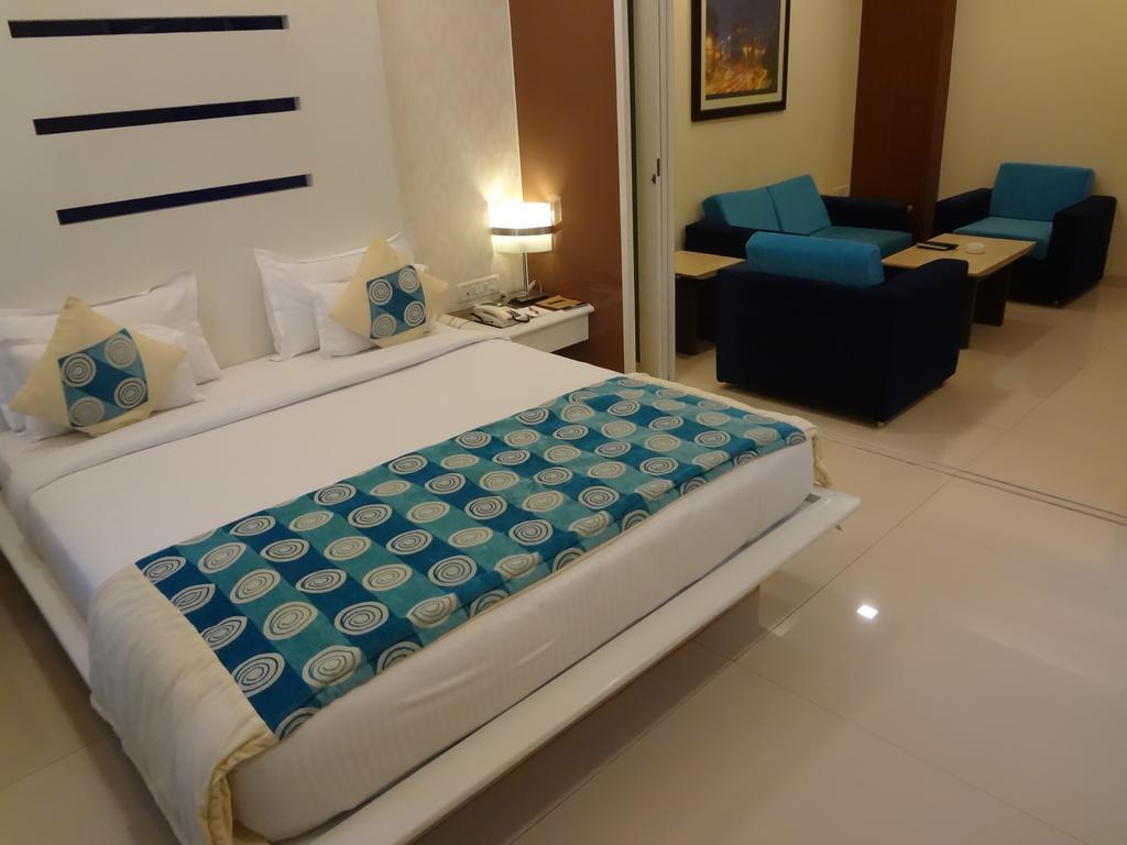 United 21 - Thane Habitación foto
